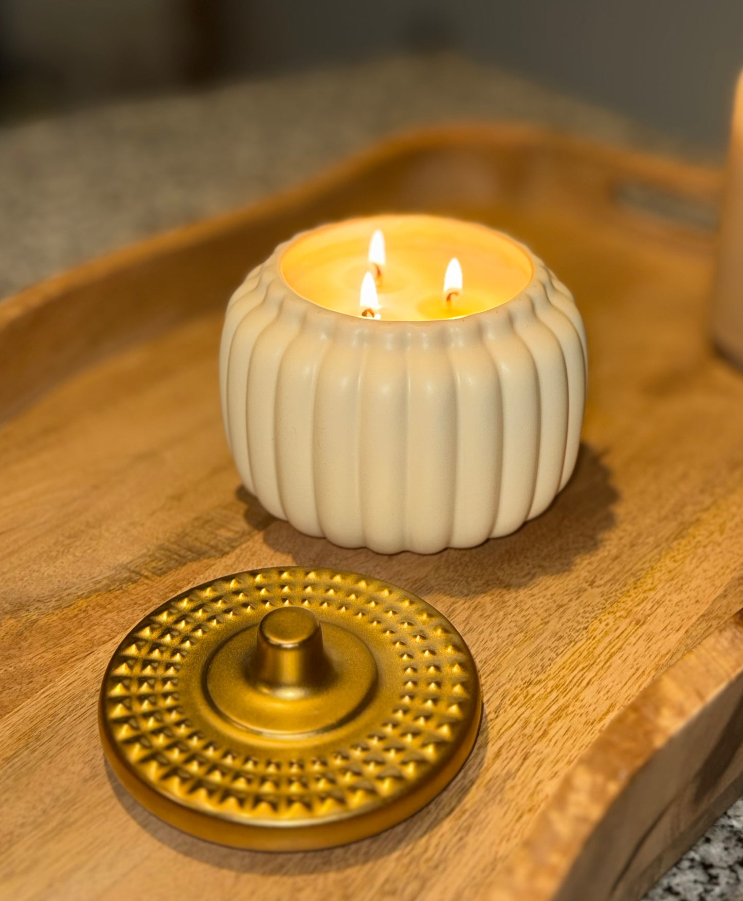 Luxe Pumpkin Hollow Candle 🎃